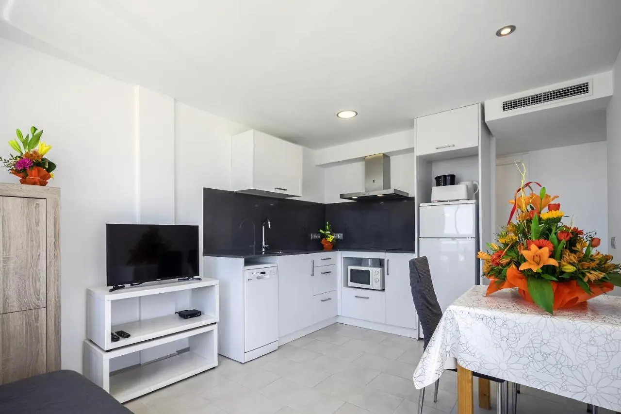 Inmosantos Oasis F5 Apartment Roses Spain