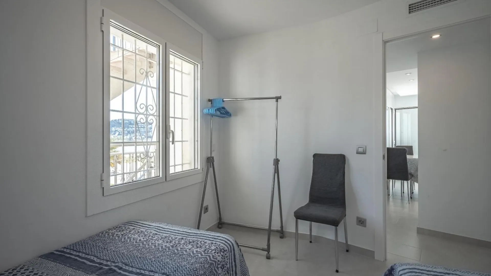 Inmosantos Oasis F5 Apartment Roses